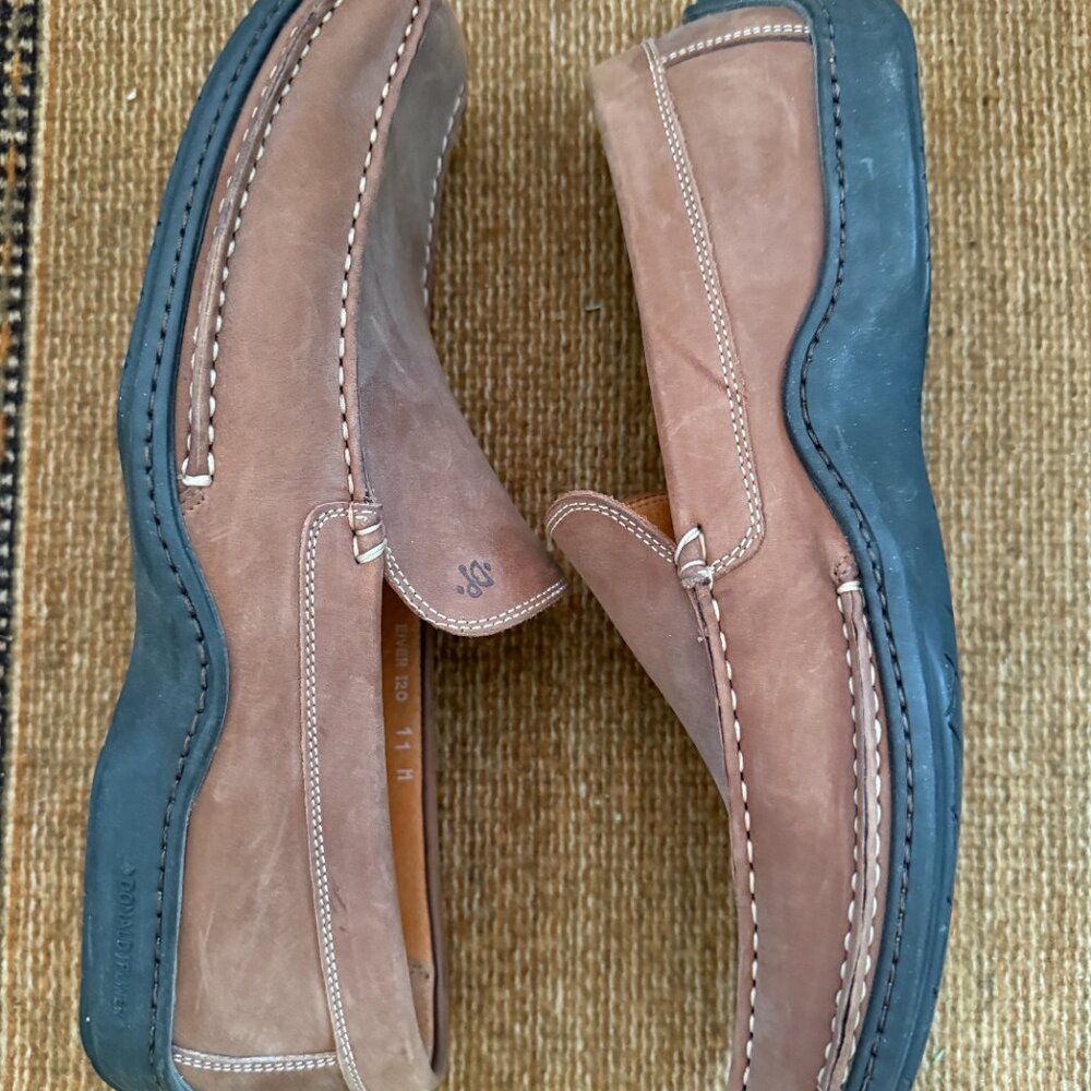 Donald J Pliner Eiver Loafers - Picture 4 of 6